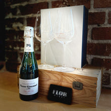 Load image into Gallery viewer, Flor Wines Glassware Gift Bundle
