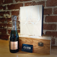 Load image into Gallery viewer, Flor Wines Glassware Gift Bundle
